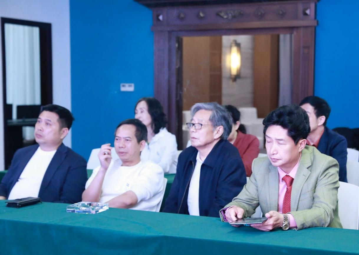 《东方魅力 城市形象栏目》传承家文化篇  传承宗亲文化 走访特色企业