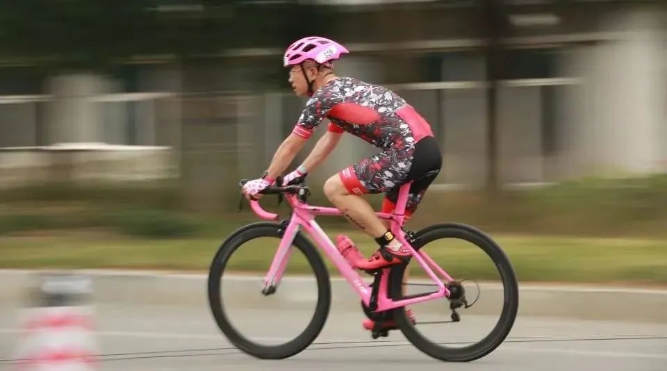 “鲲鹏径”全球铁人传奇之刘宇:铁人逐梦