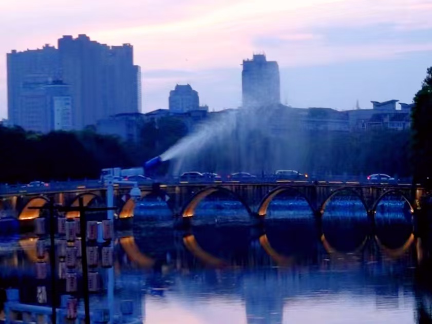 春启锦城花正好 龙舟路上觅闲香 亚视文旅蓉城三月踏春纪实